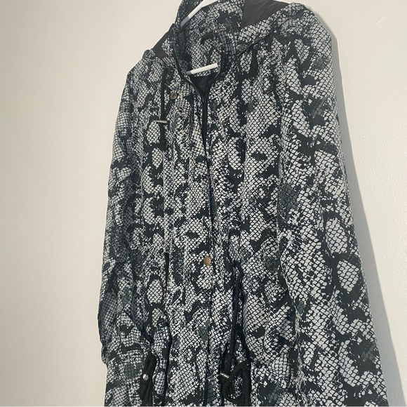 RD Style Snakeskin Print Long Rain Jacket Size Large - Picture 3 of 12